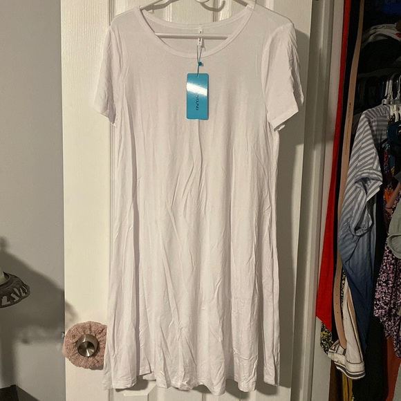 NWT White T-Shirt Dress - Picture 2 of 4